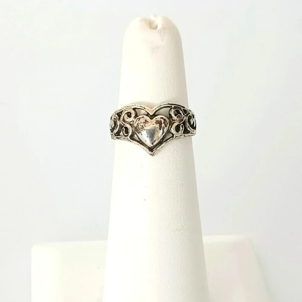 Vintage 925 Scroll Heart Ring 4.5